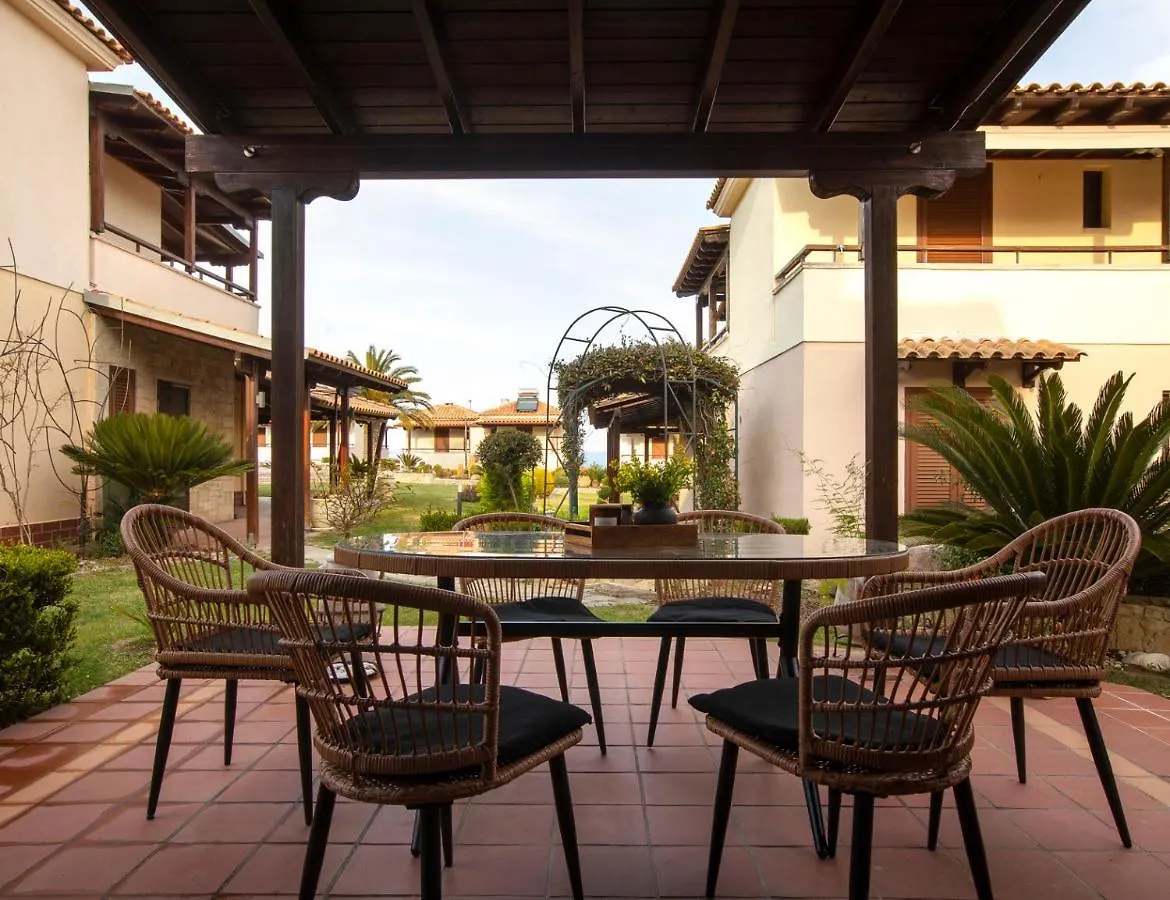 Porto Thea Alexandra Shared Pool Villa, Afytos 0*,